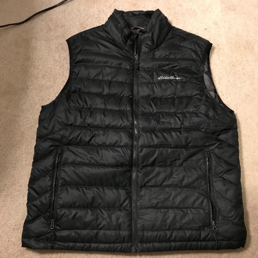 Men’s Eddie Bauer down vest